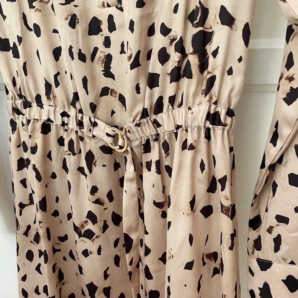 NWT! H&M | Animal Print Shirtdress with Belt - Picture 5 of 7